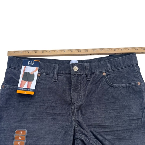 GAP Womens 12 Gray Silver Bells Soft Stretch Corduroy Frayed Hem Mid Rise Shorts - Picture 11 of 14